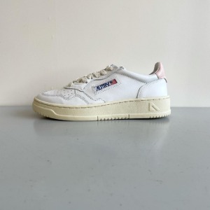 Autry Medalist Low Leather White / Pink (Women)