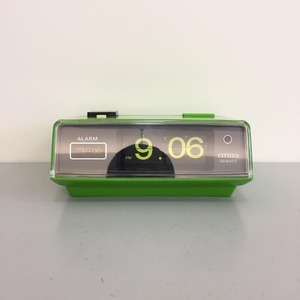 1970’s RARE Apple Citizen Battery Flip Clock with Alarm and Light