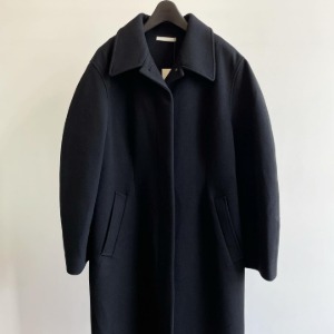 Amomento Round Sleeve Long Coat Black  (Women)